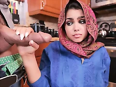 Muslim girl overcomes taboo and enjoys black dick